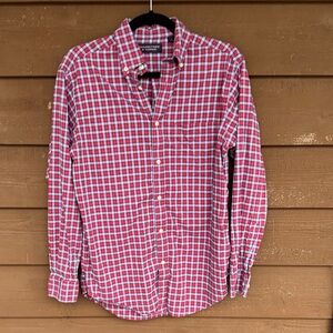 Roundtree & Yorke Red and Blue Plaid Cotton Button-Down Shirt size Small